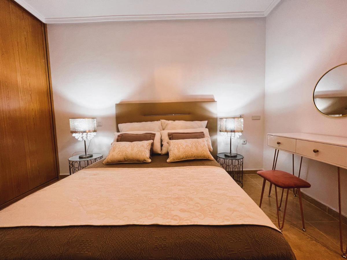 Holiday Suite Fragata Torrevieja Bagian luar foto