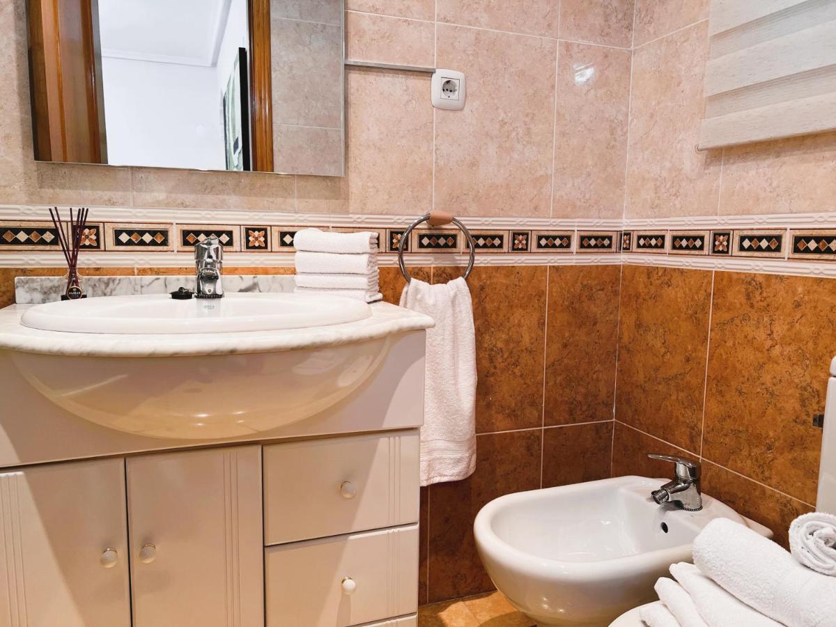 Holiday Suite Fragata Torrevieja Bagian luar foto