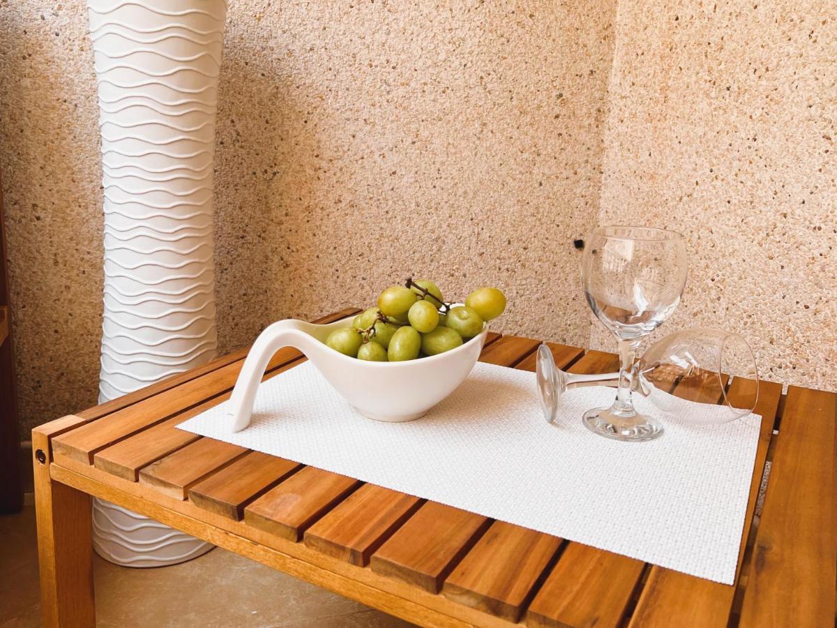 Holiday Suite Fragata Torrevieja Bagian luar foto