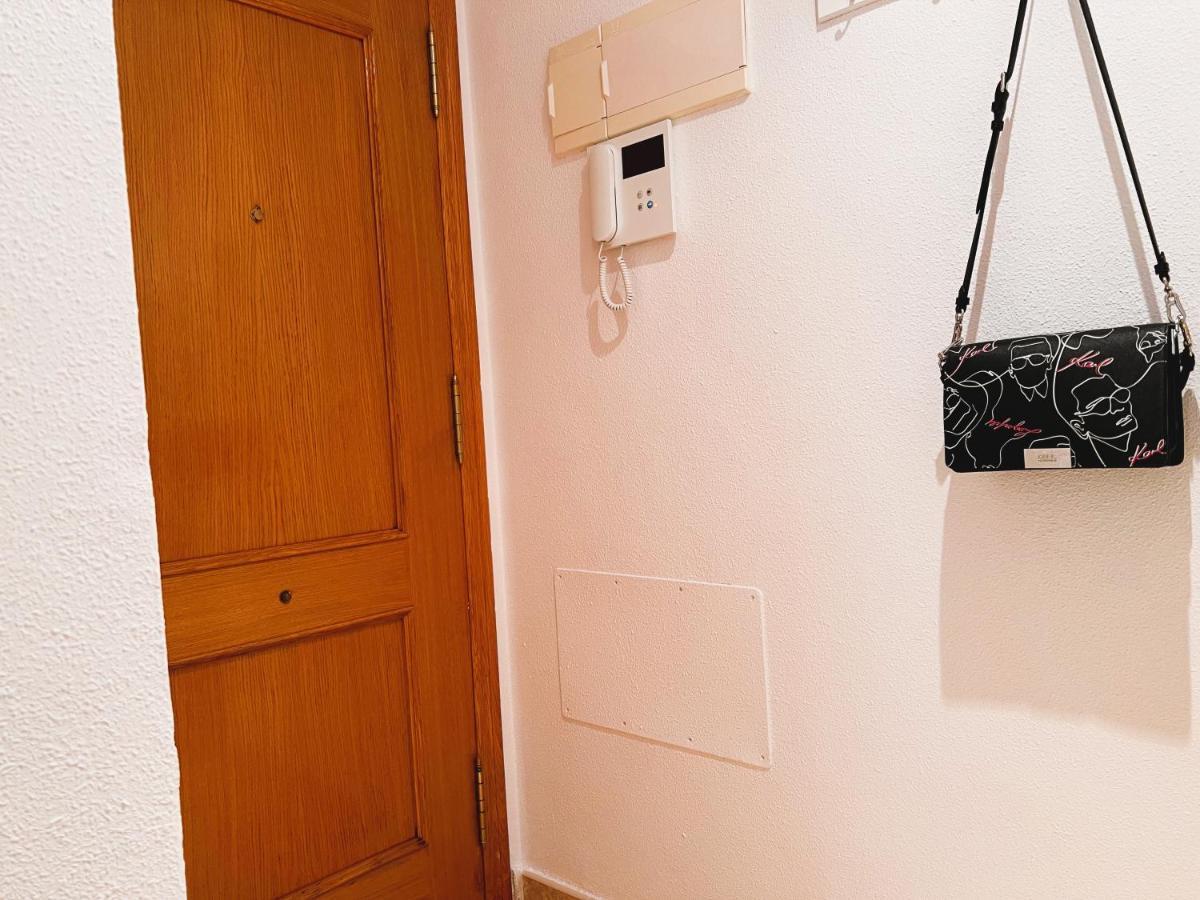 Holiday Suite Fragata Torrevieja Bagian luar foto