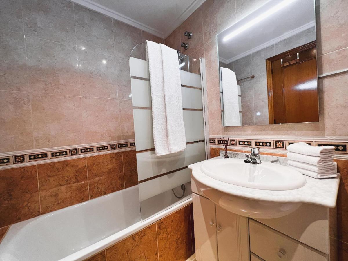 Holiday Suite Fragata Torrevieja Bagian luar foto